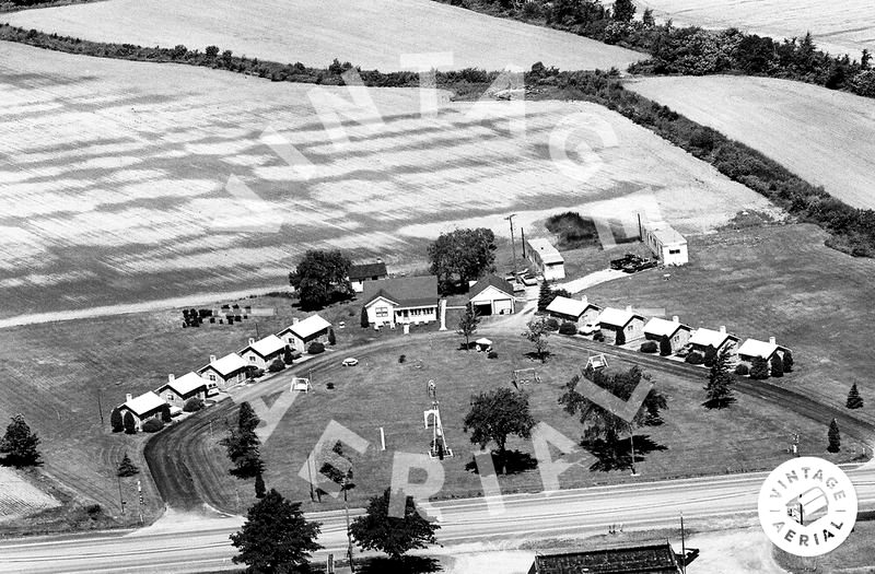 Glee Motel - 1972 (newer photo)